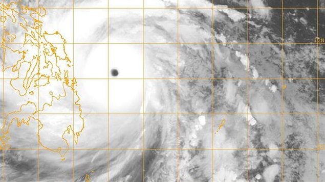 Image du satellite météorologique du typhon Haiyan s'approchant des Philippines le 7 novembre à sa plus forte intensité.