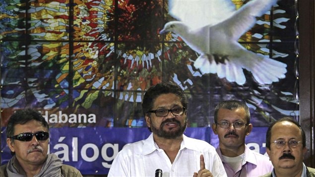 El jefe de la comisión de negociadores de las FARC con el gobierno colombiano, en una rueda de prensa.  