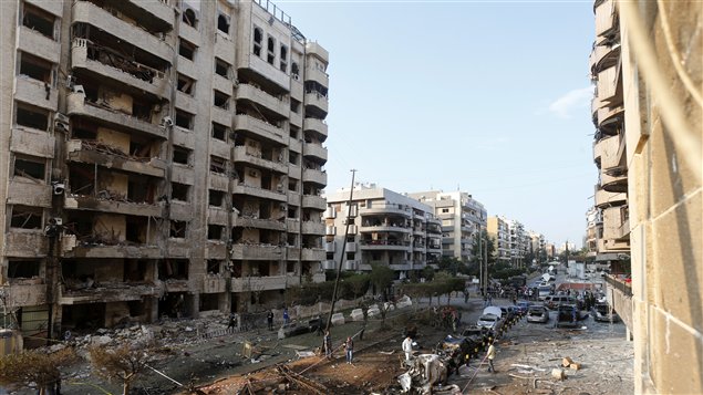 مسرح الهجوم الانتحاري المزدوج خارج السفارة الإيرانية في بيروت اليوم