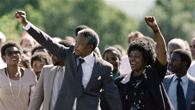Nelson Mandela le jour de sa libération avec sa femme Winnie