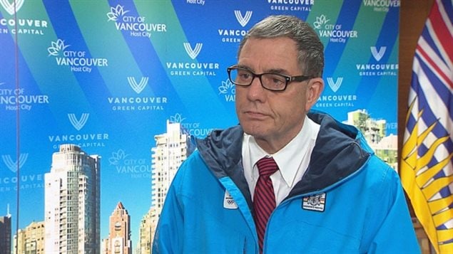Le conseiller Tim Stevenson, ouvertement gai, vient d'annoncer pour sa part qu'il représentera tout de même la Ville de Vancouver aux Jeux de Sotchi.