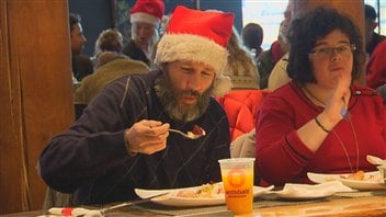 Au Québec : Des maisons qui viennent en aide aux sans-abri et démunis - Page 2 131222_bq401_archidon_6