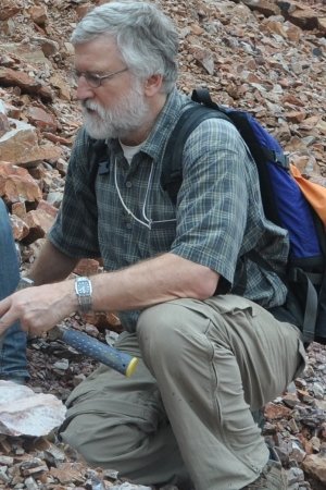 Dr. Jim Bassinger, paléontologue, Université de la Saskatchewan