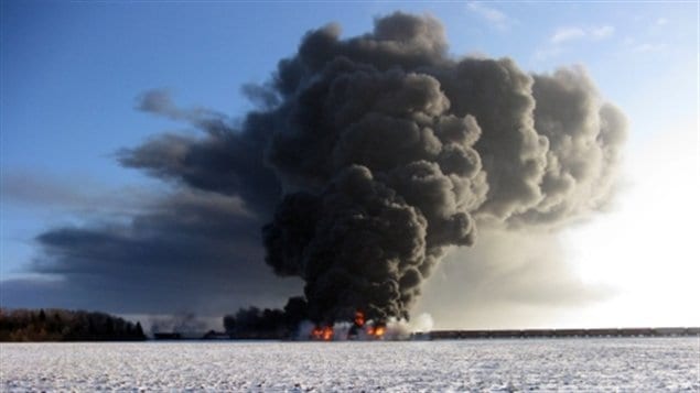 La tragédie s'est produite à seulement deux kilomètres de Casselton, non loin de la frontière canadienne et à environ 350 kilomètres de Winnipeg, la capitale de la province canadienne du Manitoba.
