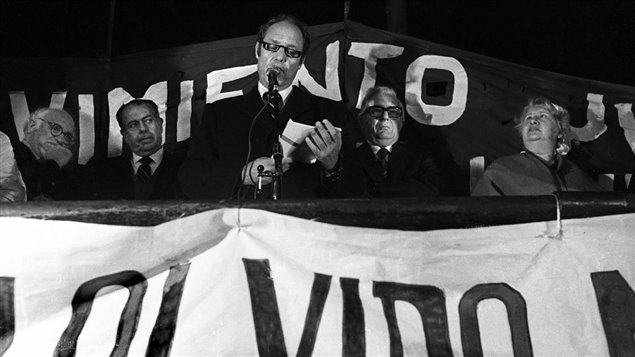 El rabino Marshall T. Meyer hizo un gran trabajo de defensa de los Derechos Humanos en Argentina. Estadounidense de origen, Meyer se convirtió en protector de los desvalidos y las víctimas durante la dictadura. 