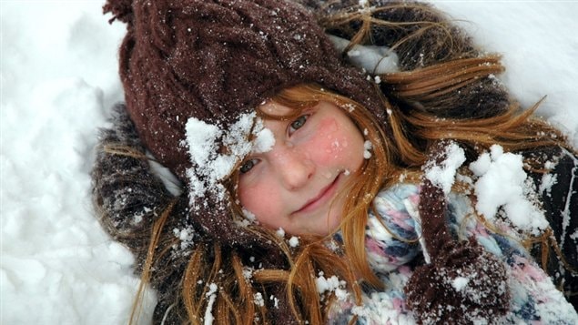 Enfant dans la neige