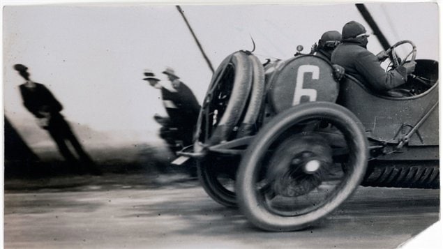 Grand Prix de l’A.C.F., prise en 1912 par le français Jacques-Henri Lartigue Grand Prix de l’A.C.F., prise en 1912 par le français Jacques-Henri Lartigue