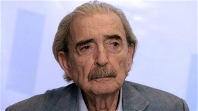 El poeta argentino Juan Gelman