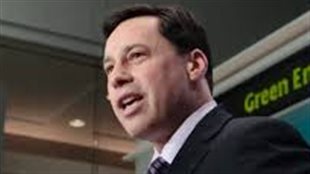 安省经济发展部长杜积德(Brad Duguid)