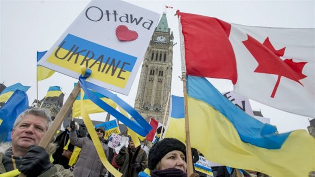 Manifestation dans la capitale canadienne mercredi en geste de solidarité avec les protestataires ukrainiens.