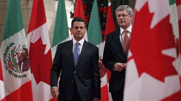 Le président mexicain Enrique Pena Nieto et le premier ministre Stephen Harper.
