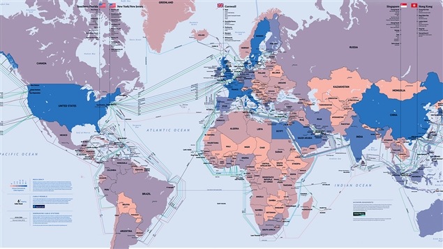 Les systèmes de fibres optiques du Canada se veulent compétitifs et ils ouvrent de nombreuses possibilités aux réseaux de communication dans le monde.