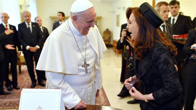 El Papa Francisco y la presidenta de Argentina, Cristina Fernández. Hoy, 17 de marzo del 2014, se reunieron por tercera vez en un año. 