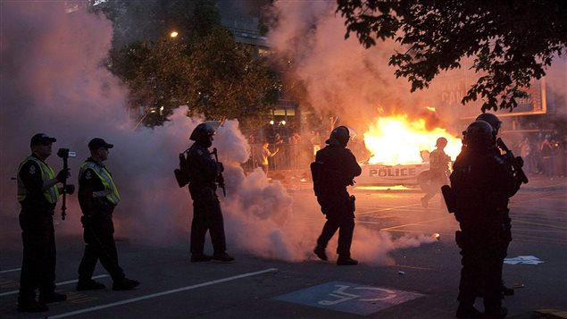 Émeutes à Vancouver, une autre grande ville canadienne, en 2011 lors de la finale de la coupe Stanley.