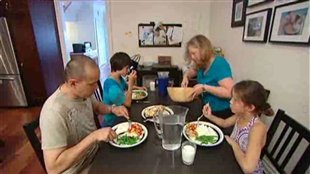 Eating with family is good for teens’ heart and emotional health, says pediatrician.