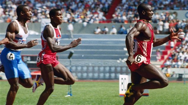 Ben Johnson lors de la course du 100 m aux Jeux olympiques de Séoul en 1988