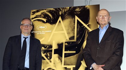 坎城影展主席吉勒.雅戈（右）宣布今年坎城影展的竞赛单元电影名单。