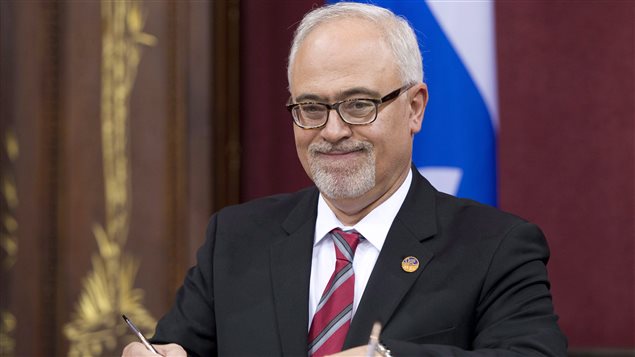 وزير المال الكيبيكي  كارلوس لايتاوو