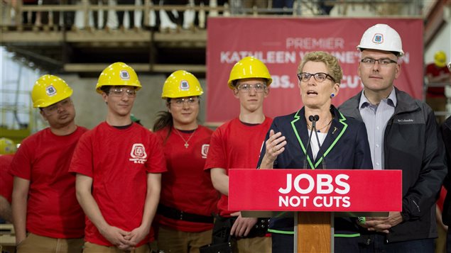 La première ministre de l'Ontario et la chef libérale Kathleen Wyne lors d'un discours dans la circonscription de Vaughan, en banlieue de Toronto, le 12 mai 2014.