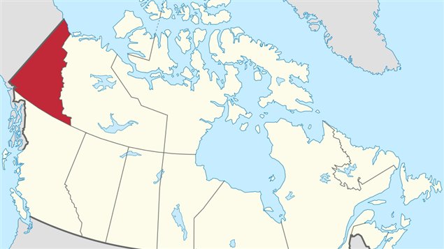 En 2009, la population du Yukon était estimée à seulement 33 000 habitants alors qu’il y avait à ce moment-la à travers tout le Canada, plus de 35 millions d’habitants. 