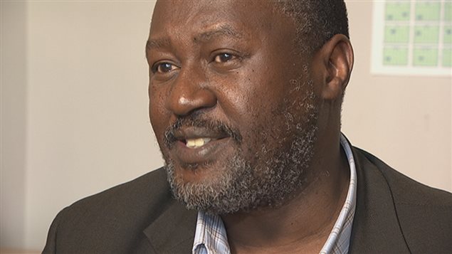 Johnmark Opondo, médecin-chef adjoint de la Santé publique de la Saskatchewan