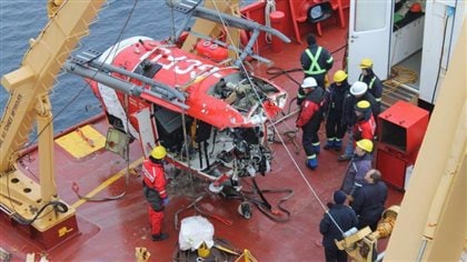 L'épave de l'hélicoptère de l'Amundsen a été repêché le 26 septembre 2013. 