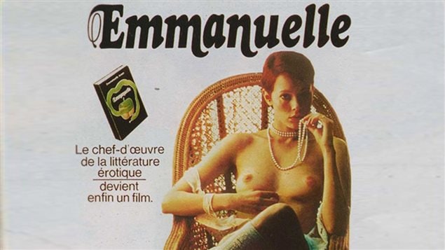Affiche du ?lm érotique <em>Emmanuelle</em>, de Just Jaeckin, 1974 Affiche du ?lm érotique <em>Emmanuelle</em>, de Just Jaeckin, 1974