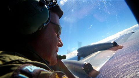 Recherche de l'avion de la Malaysia Airlines, qui a disparu le 8 mars dans l'océan indien.