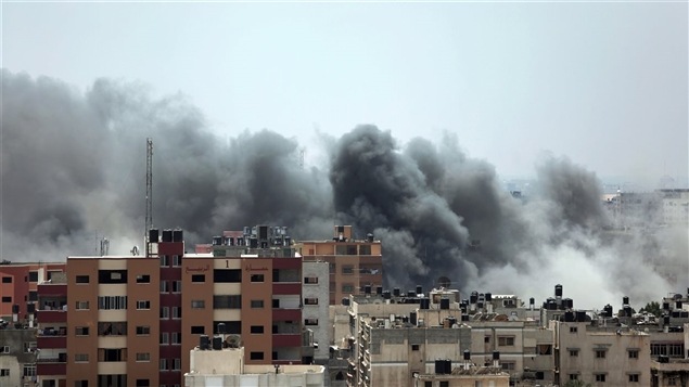 Bombardements sur la ville de Gaza le 21 juillet 2014.
