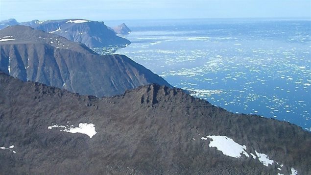  Falaises sur la côte Est de l'île de Baffin