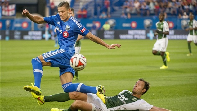 Krzysztof Krol (izquierda) y Jack Jewsbury (derecha)