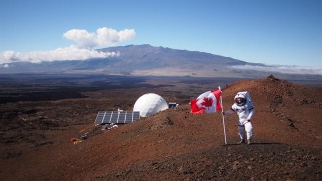  Voici ce qui pourrait être une image du 1er juillet, Fête du Canada sur Mars - En fait au site du HI-SEAS Mars simulator site sur Mauna Loa à Hawaii.