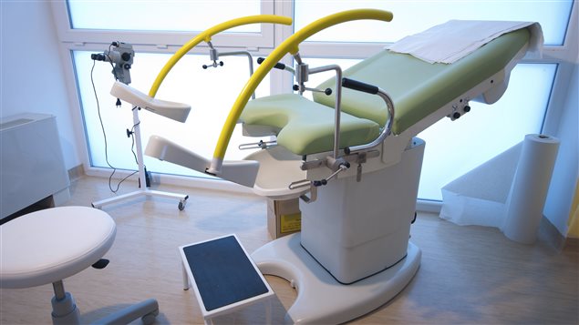 Fauteuil, clinique de gynécologie