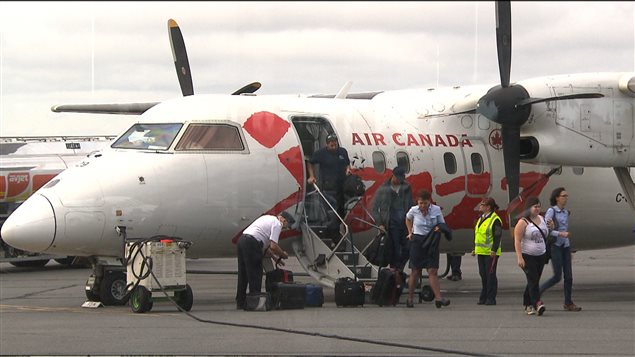 Des étudiants étrangers débarquent à Sept-Îles au Québec.