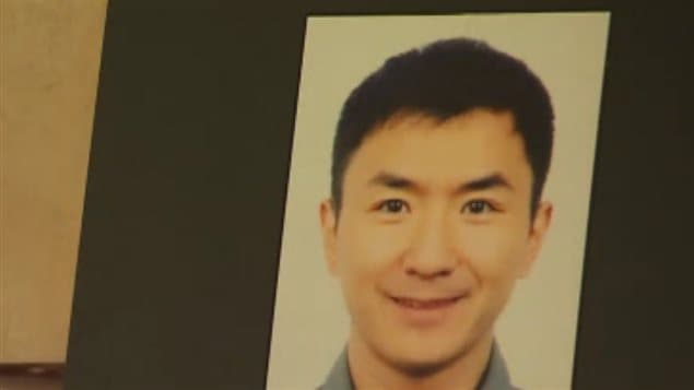 被杀害的中国留学生林俊遗像。