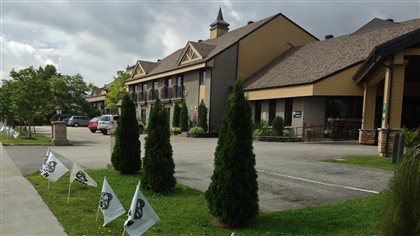 Grève générale à la Résidence Memphré à Magog - ICI.Radio-Canada.ca