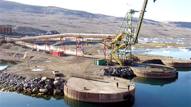  Le poste d'amarrage de Nanisivik construit au cours des années '70.