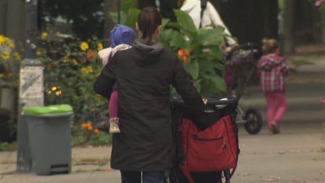 Des parents craignent que Québec puisse revoir le Régime québécois d'assurance parentale