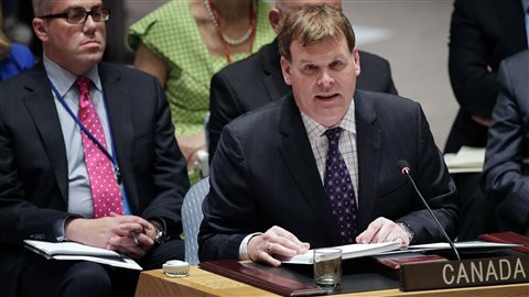 Le ministre canadien des Affaires étrangères, John Baird, participant à une rencontre ministérielle spéciale du Conseil de sécurité de l'ONU sur la crise en Irak.