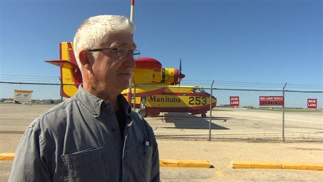 L'ancien pilote de ligne Christopher Brown célèbre le 75e anniversaire du premier vol transcanadien transportant des passagers.