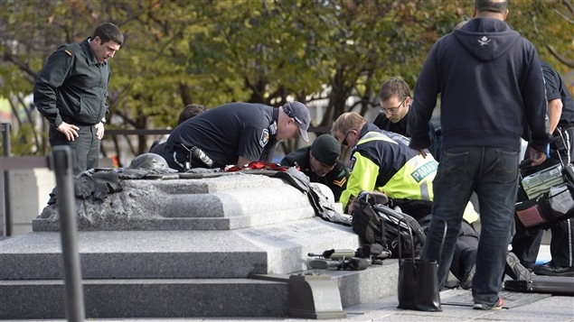 Margaret Lehre, absente de la photo, était de ceux qui ont porté secours au caporal Nathan Cirillo après l'attentat du 22 octobre, à Ottawa. Margaret Lehre, absente de la photo, était de ceux qui ont porté secours au caporal Nathan Cirillo après l'attentat du 22 octobre, à Ottawa.