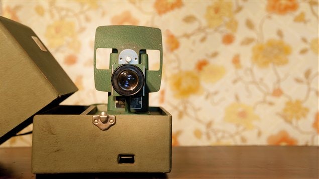 Un projecteur de diapositives vintage Un projecteur de diapositives vintage