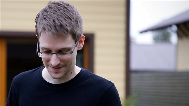 Edward Snowden dans le film <em>Citizenfour</em> Edward Snowden dans le film <em>Citizenfour</em>