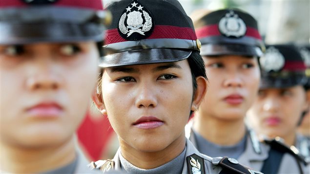 Mujeres policías en Indonesia