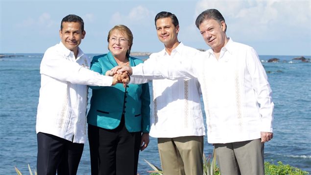 Los presidentes de los cuatro países miembros de la Alianza del Pacífico: Ollanta Humala de Perú, Michelle Bachelet de Chile, Enrique Peña Nieto de México y Juan Manuel Santos de Colombia.