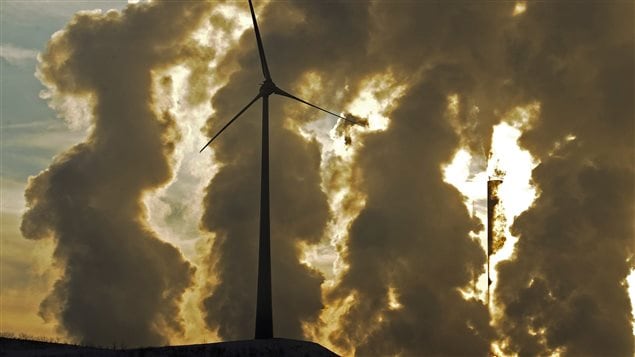 L'Alberta qui représente le troisième marché de l'éolien au Canada s'est engagé à remplacer les 2/3 de l'électricité produite au charbon par de l'énergie renouvelable et à augmenter sa production d’énergie renouvelable d’ici 15 ans. 