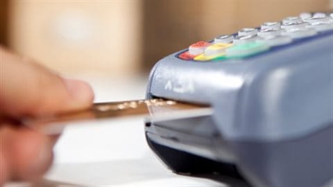 La Banque du Canada a également demandé aux Canadiens combien d'argent qu'ils ont dans leur portefeuille. La moyenne? 84 $