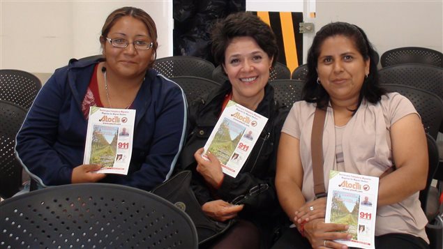 Margarita Caropresi (en el centro) con trabajadoras agrícolas.