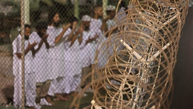 Des détenus de la prison de Guantanamo Bay à Cuba (archives)