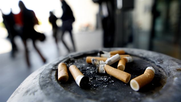 Plus d’un milliard de personnes fument dans le monde. Leur nombre a augmenté de 2 % entre 2005 et 2010, passant de 27 % à 29 %. Au Canada cependant, après 50 ans de campagne de lutte au tabagisme le pourcentage de fumeur est passé de 45 % à moins de 20 %